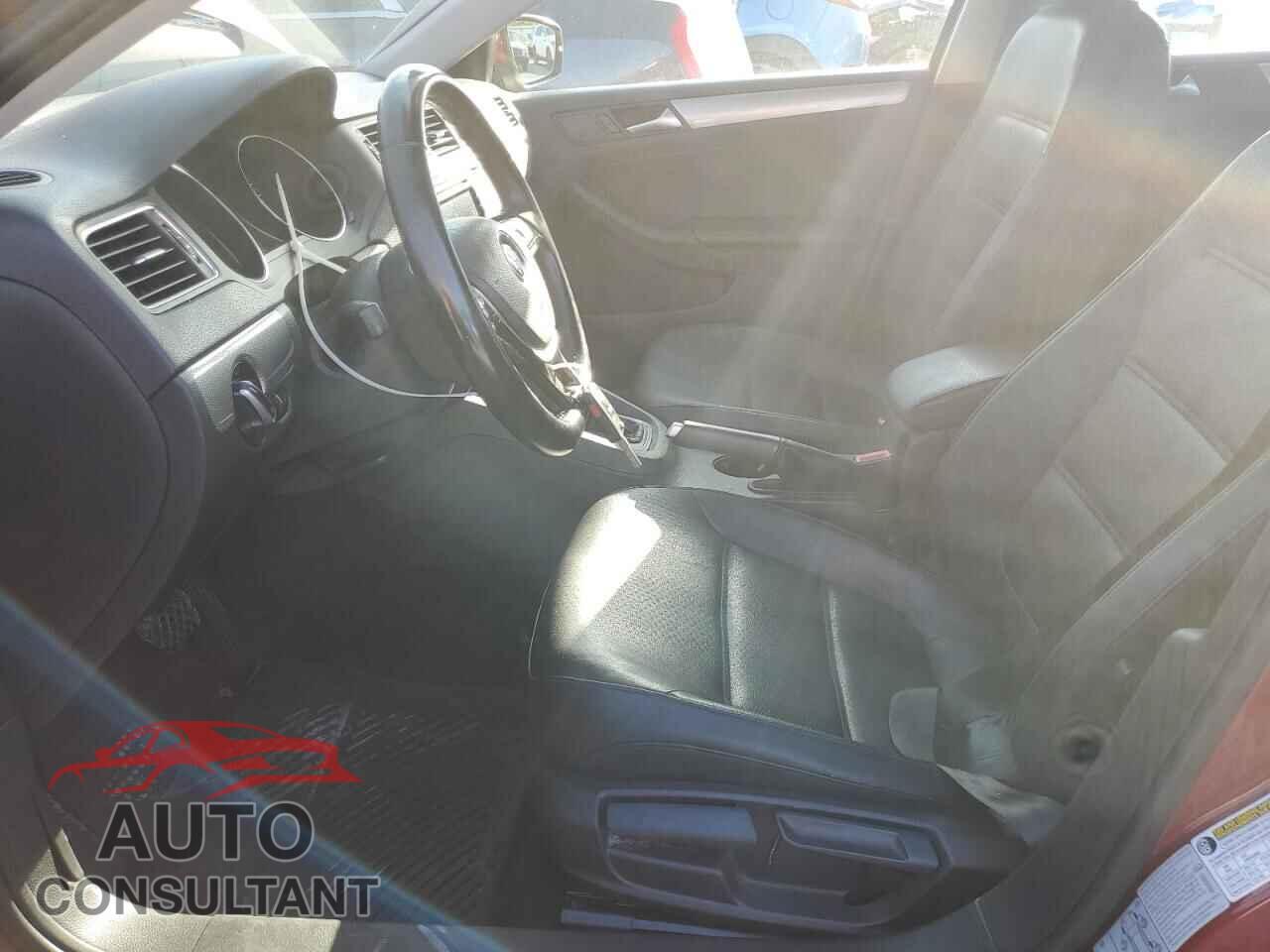 VOLKSWAGEN JETTA 2017 - 3VWDB7AJXHM368767