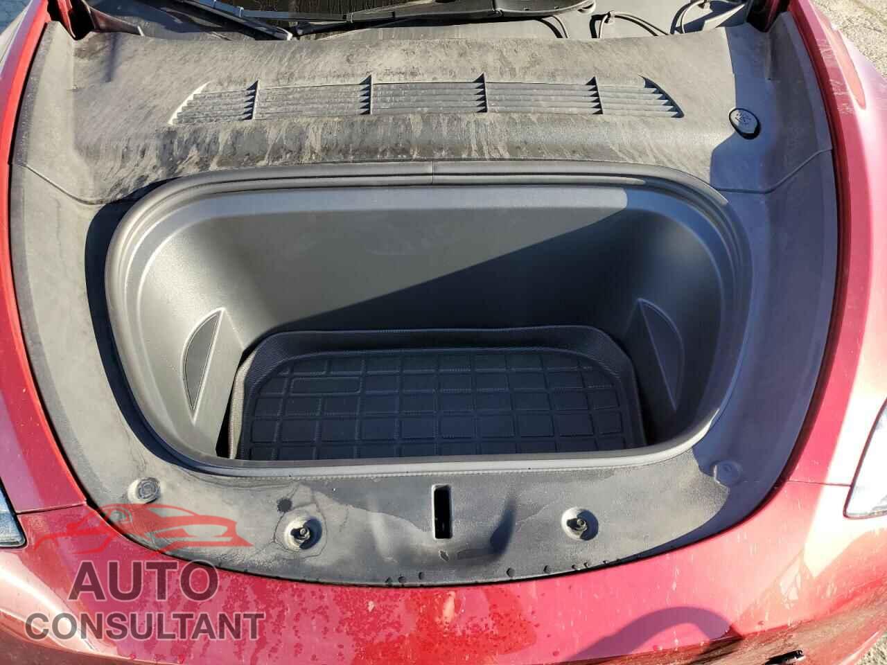 TESLA MODEL Y 2024 - 7SAYGDED8RF129624