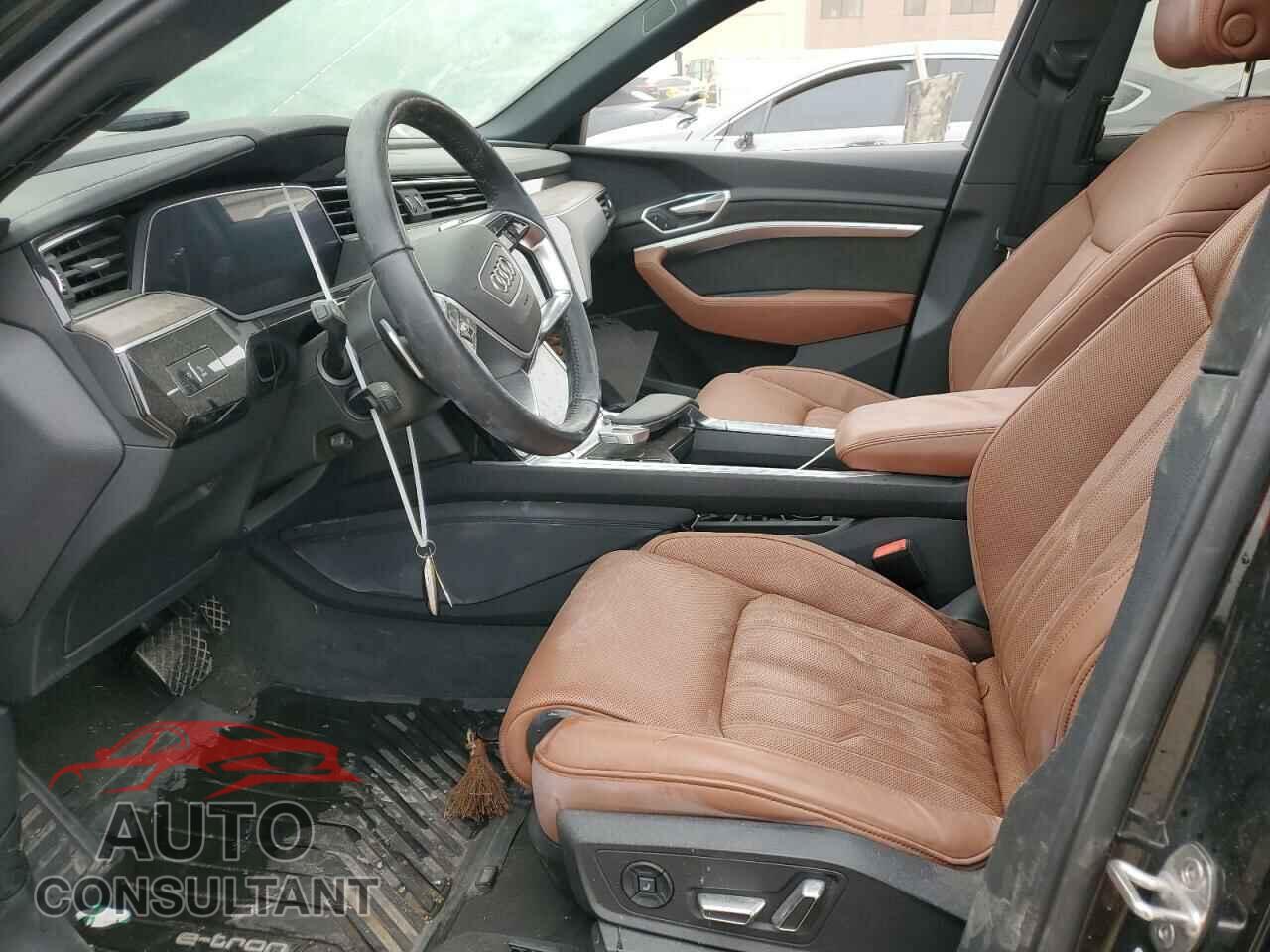 AUDI E-TRON 2019 - WA1VAAGE7KB024291
