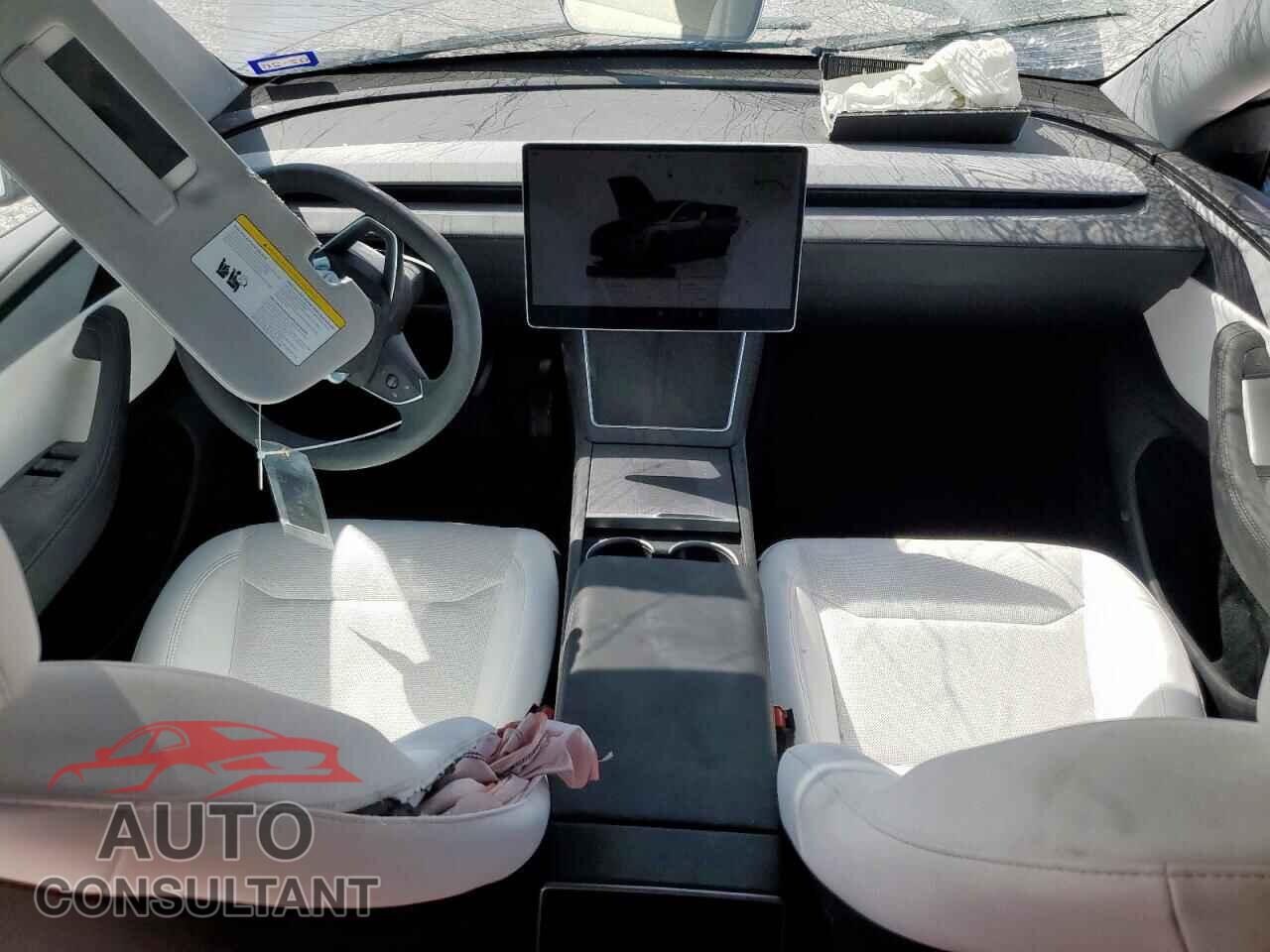 TESLA MODEL Y 2026 - 7SAYGDEE7TA429233