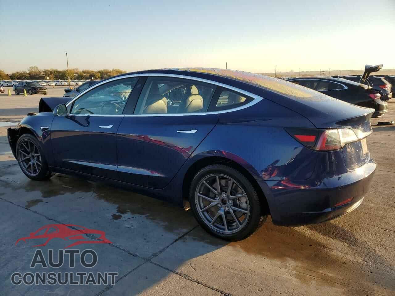 TESLA MODEL 3 2018 - 5YJ3E1EA5JF019619