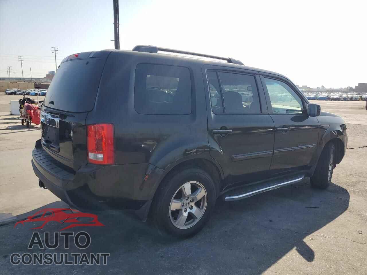 HONDA PILOT 2011 - 5FNYF3H77BB043050