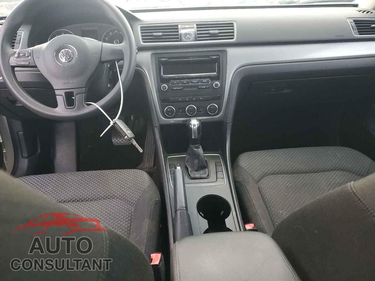 VOLKSWAGEN PASSAT 2012 - 1VWAP7A36CC016432