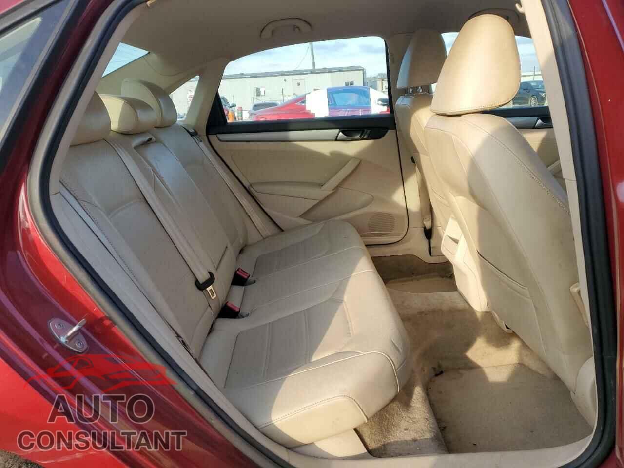 VOLKSWAGEN PASSAT 2015 - 1VWAT7A39FC069612