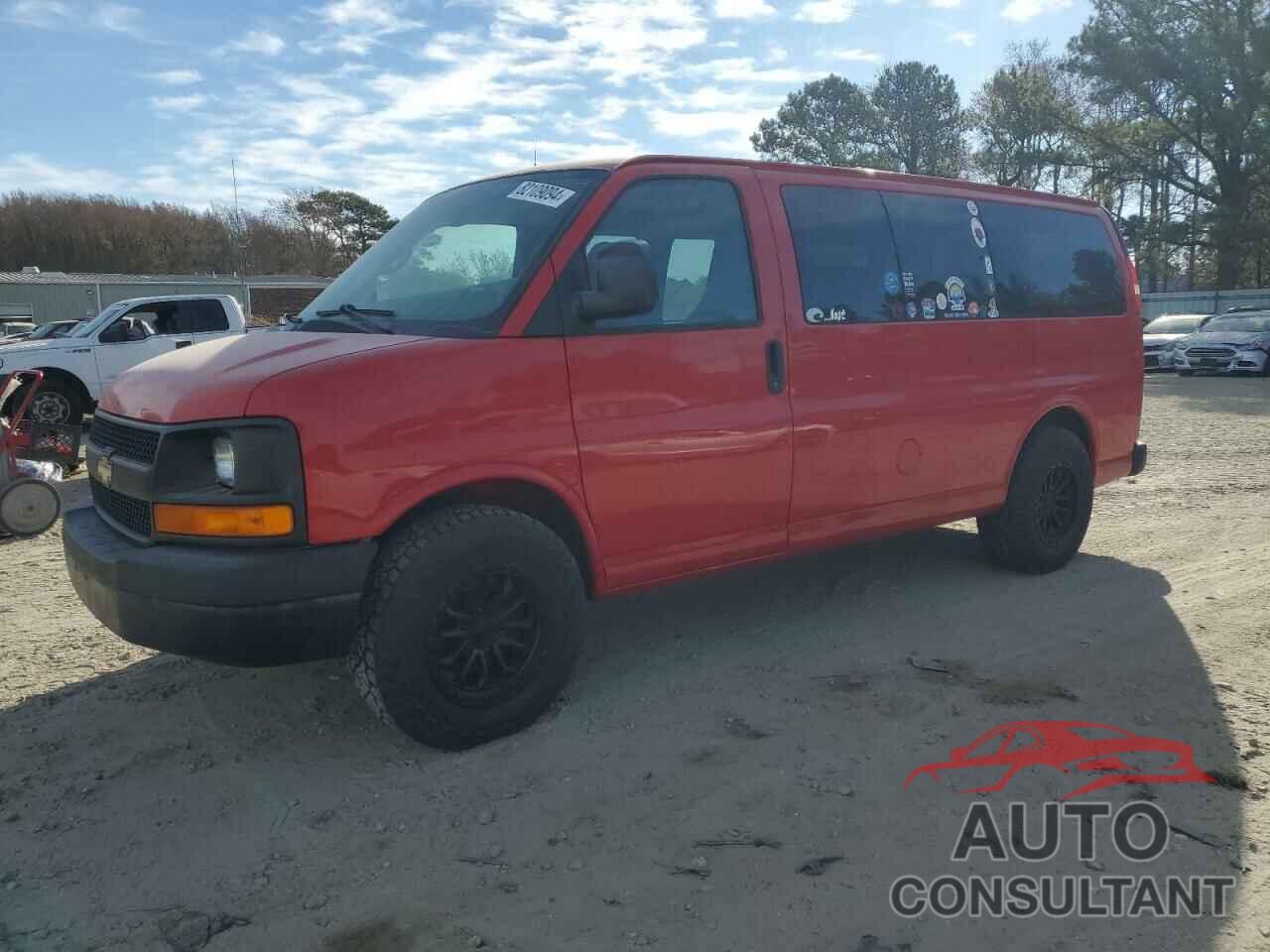 CHEVROLET EXPRESS 2012 - 1GNSHBF46C1102450
