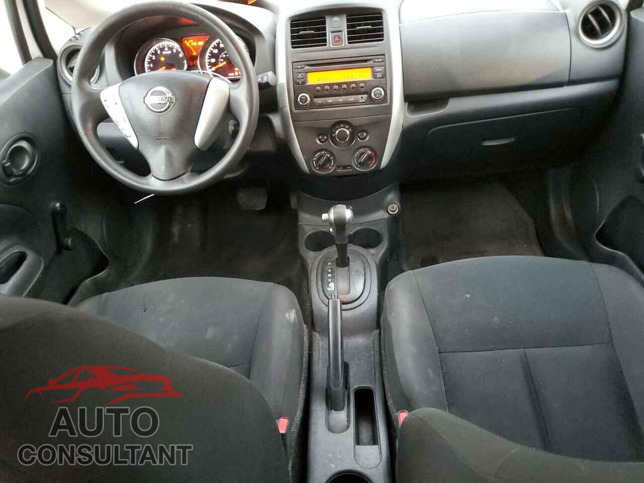 NISSAN VERSA 2017 - 3N1CE2CP0HL366822