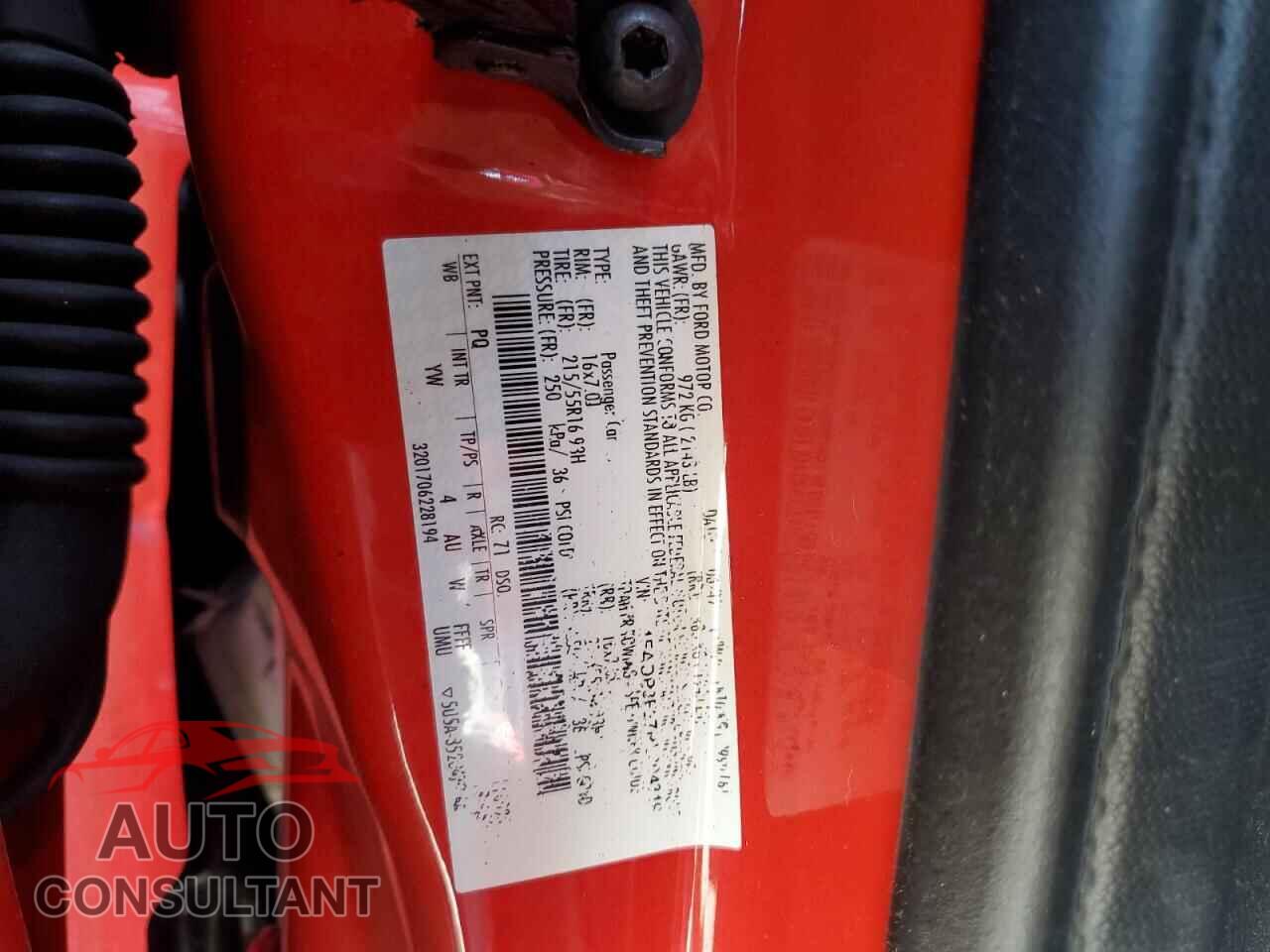 FORD FOCUS 2017 - 1FADP3F27HL304319