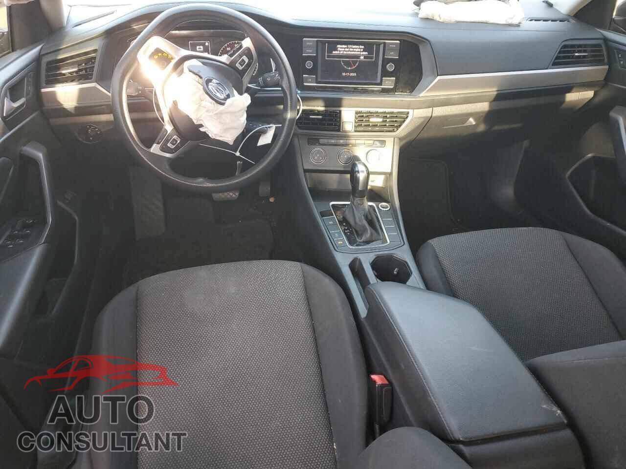 VOLKSWAGEN JETTA 2019 - 3VWCB7BU5KM230145