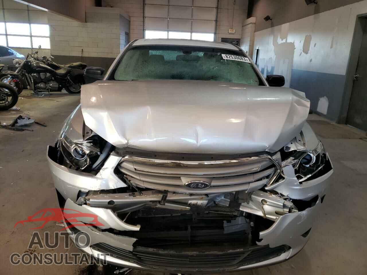 FORD TAURUS 2018 - 1FAHP2D87JG125814
