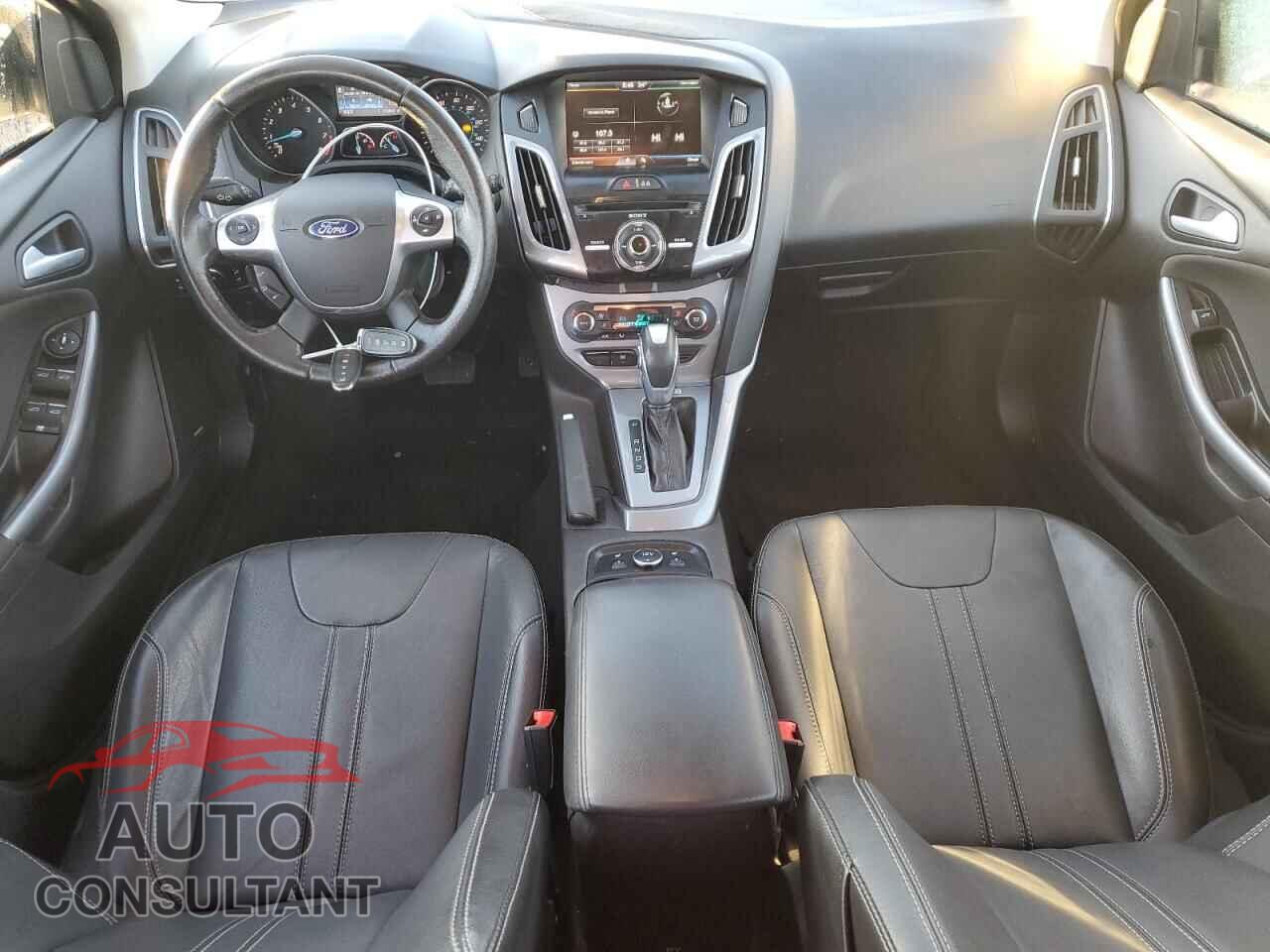 FORD FOCUS 2014 - 1FADP3N21EL439194