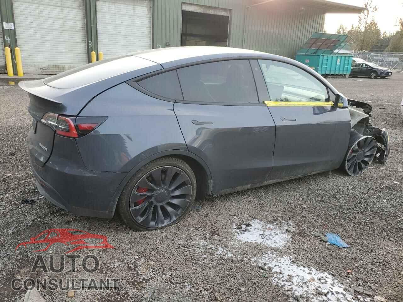 TESLA MODEL Y 2020 - 5YJYGDEF9LF039582