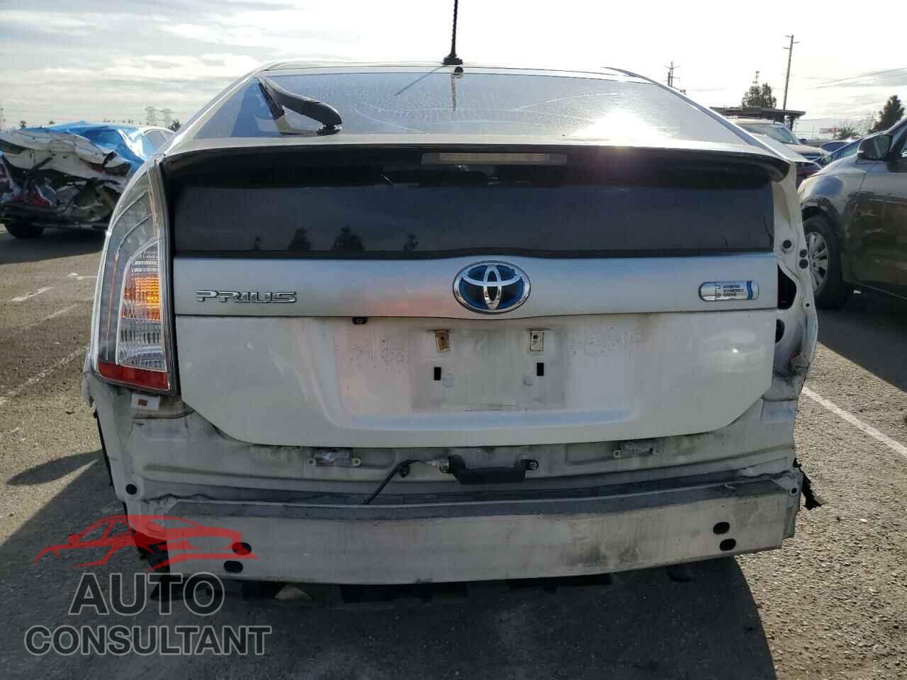 TOYOTA PRIUS 2014 - JTDKN3DP8E3059340