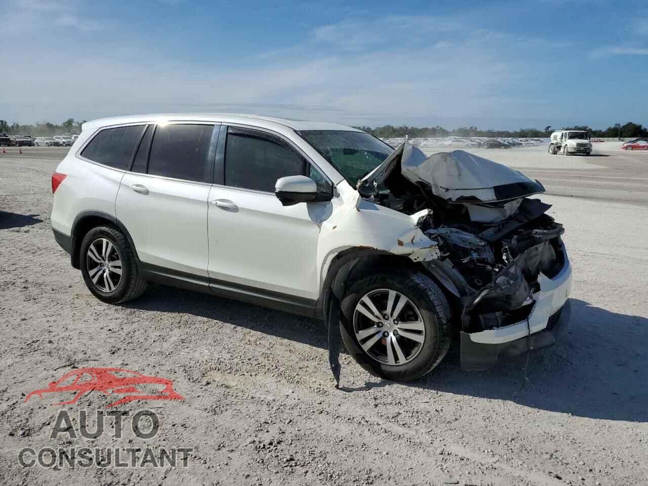 HONDA PILOT 2017 - 5FNYF5H54HB020411