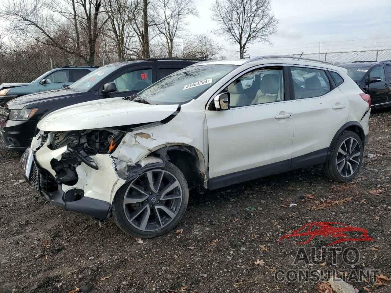 NISSAN ROGUE 2018 - JN1BJ1CRXJW268951