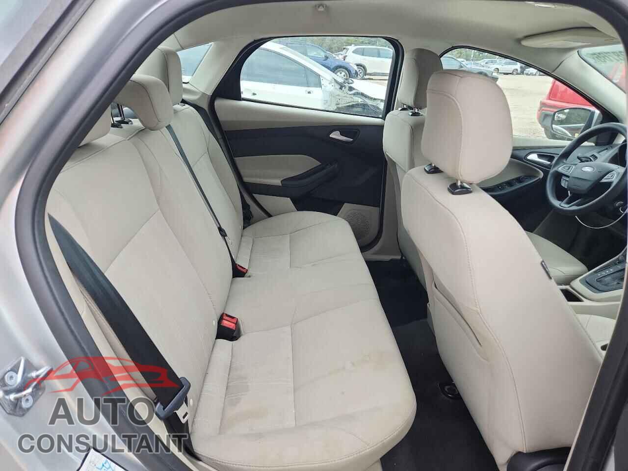 FORD FOCUS 2018 - 1FADP3F29JL213025