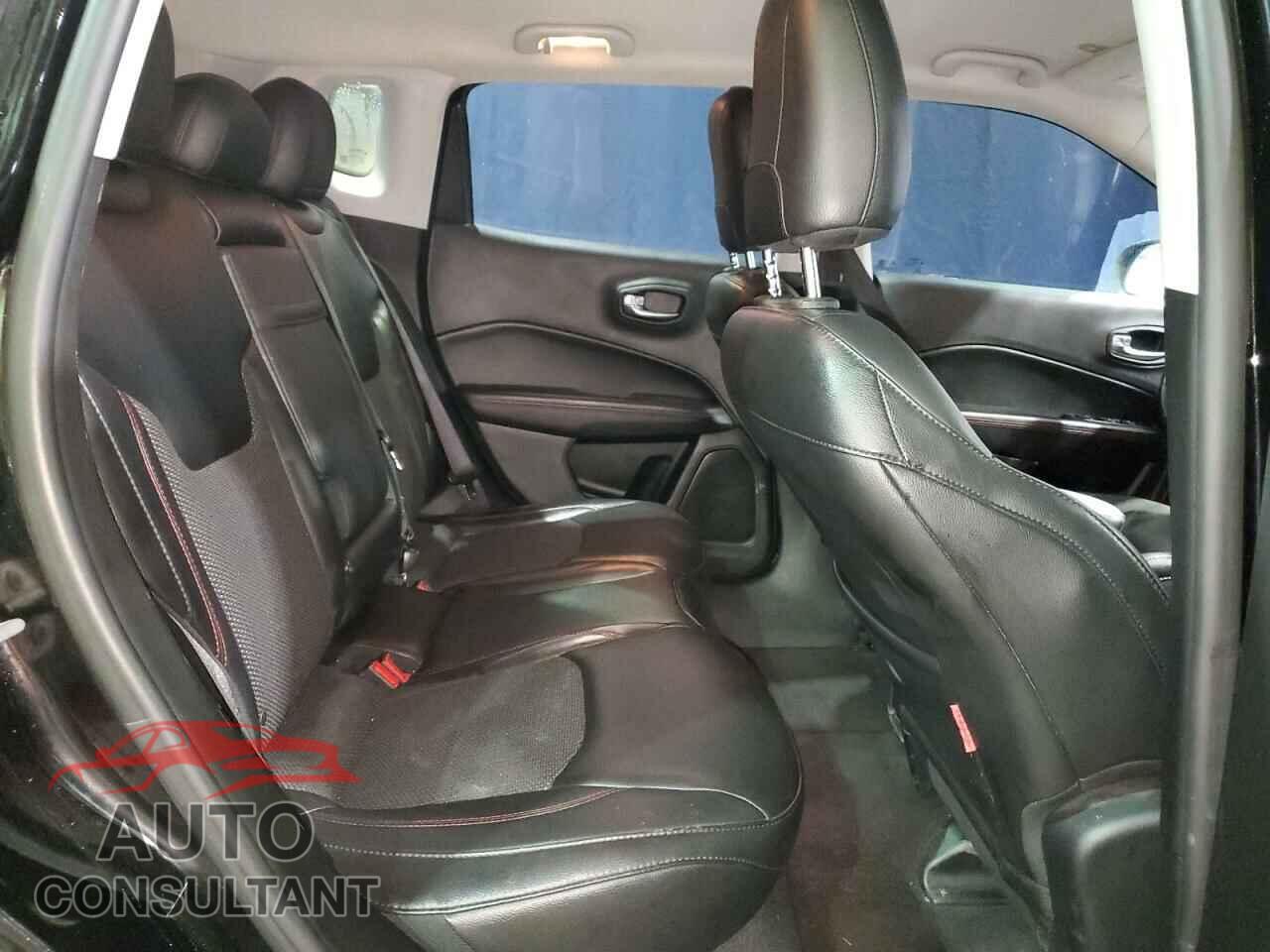 JEEP COMPASS 2018 - 3C4NJDDB1JT437340