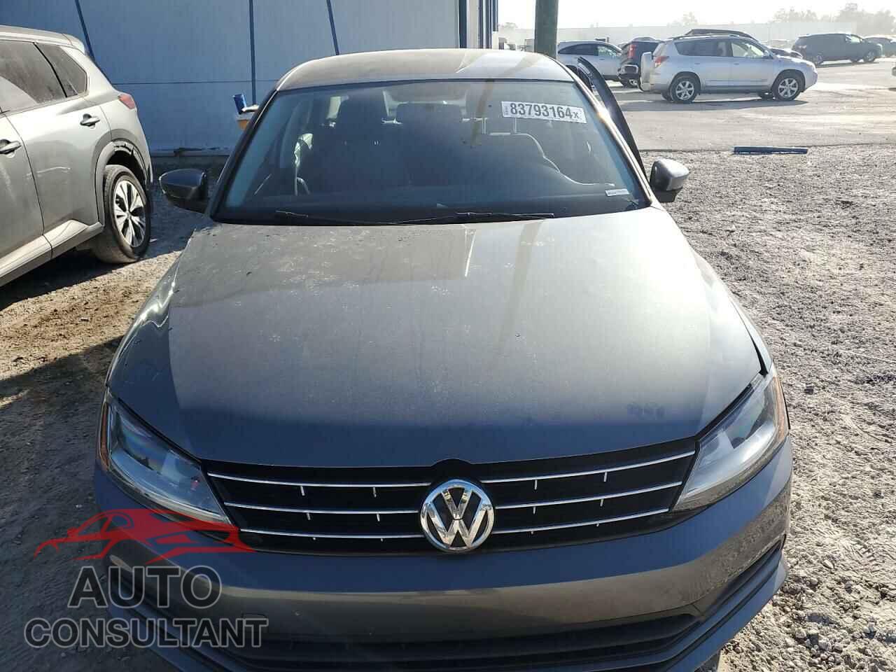VOLKSWAGEN JETTA 2018 - 3VW2B7AJ2JM251052