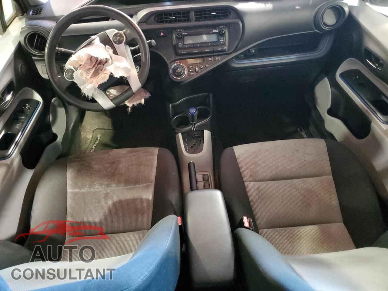 TOYOTA PRIUS 2013 - JTDKDTB32D1055068
