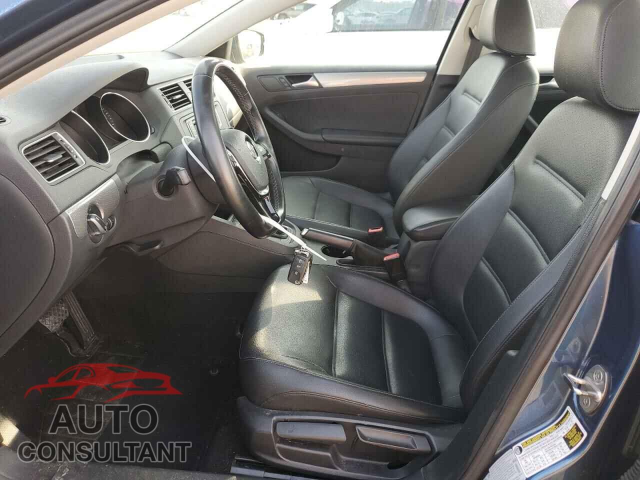 VOLKSWAGEN JETTA 2017 - 3VWDB7AJXHM225866