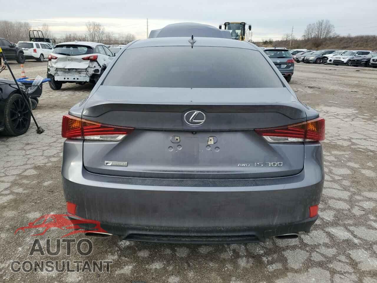 LEXUS IS 2018 - JTHC81D26J5030646