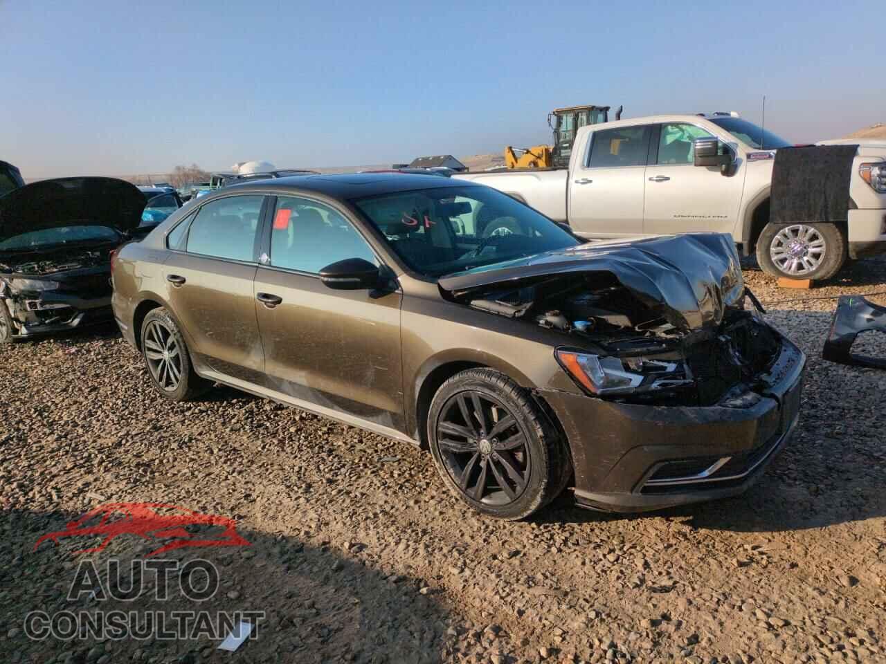 VOLKSWAGEN PASSAT 2019 - 1VWLA7A31KC005377