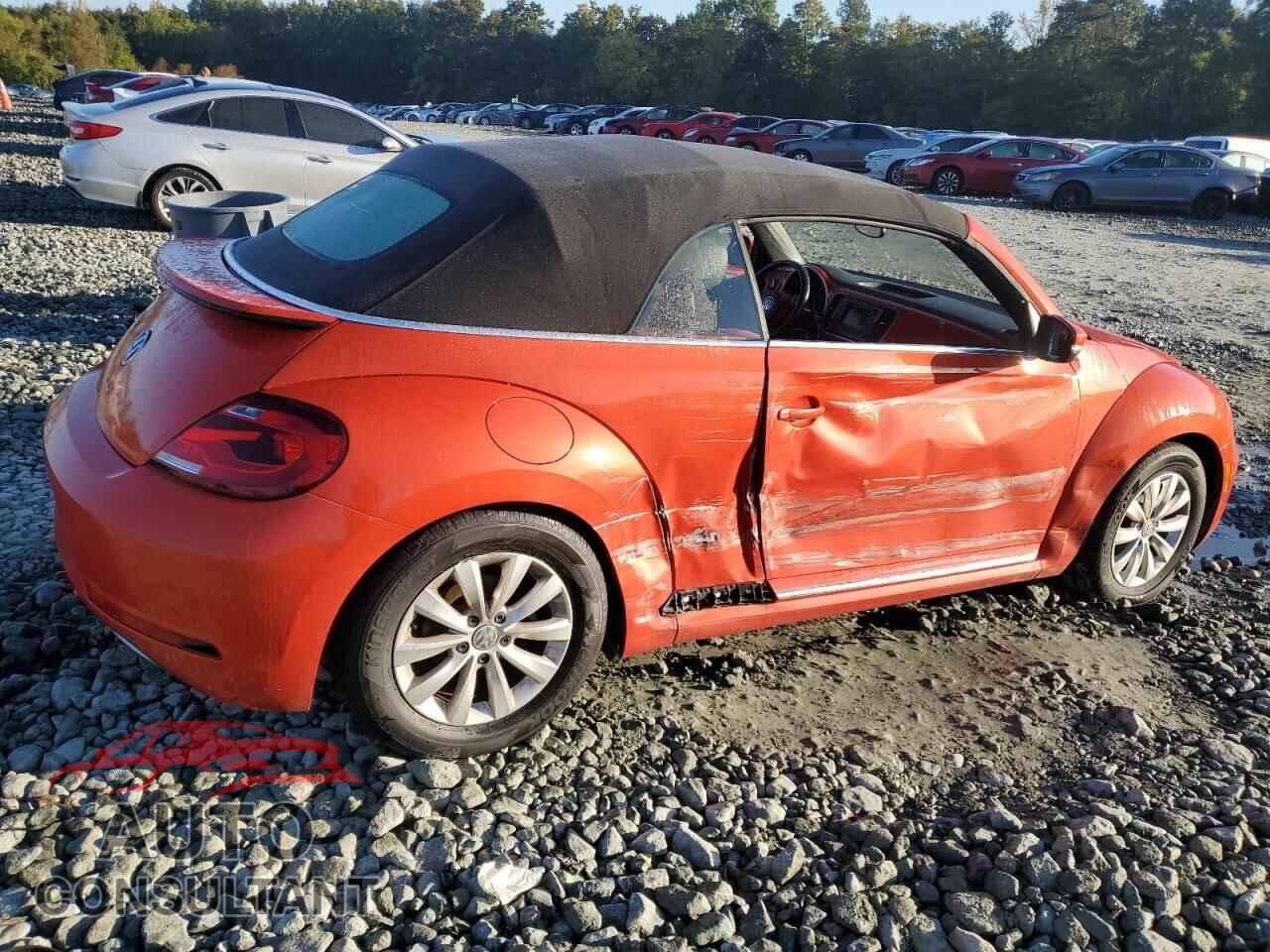 VOLKSWAGEN BEETLE 2018 - 3VW5DAAT7JM501357