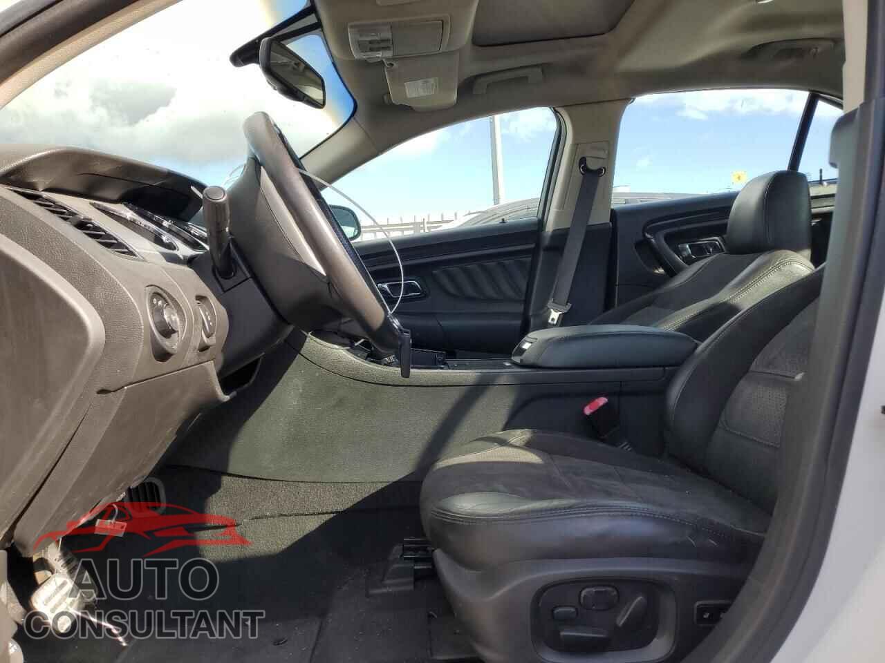 FORD TAURUS 2010 - 1FAHP2KT2AG128255