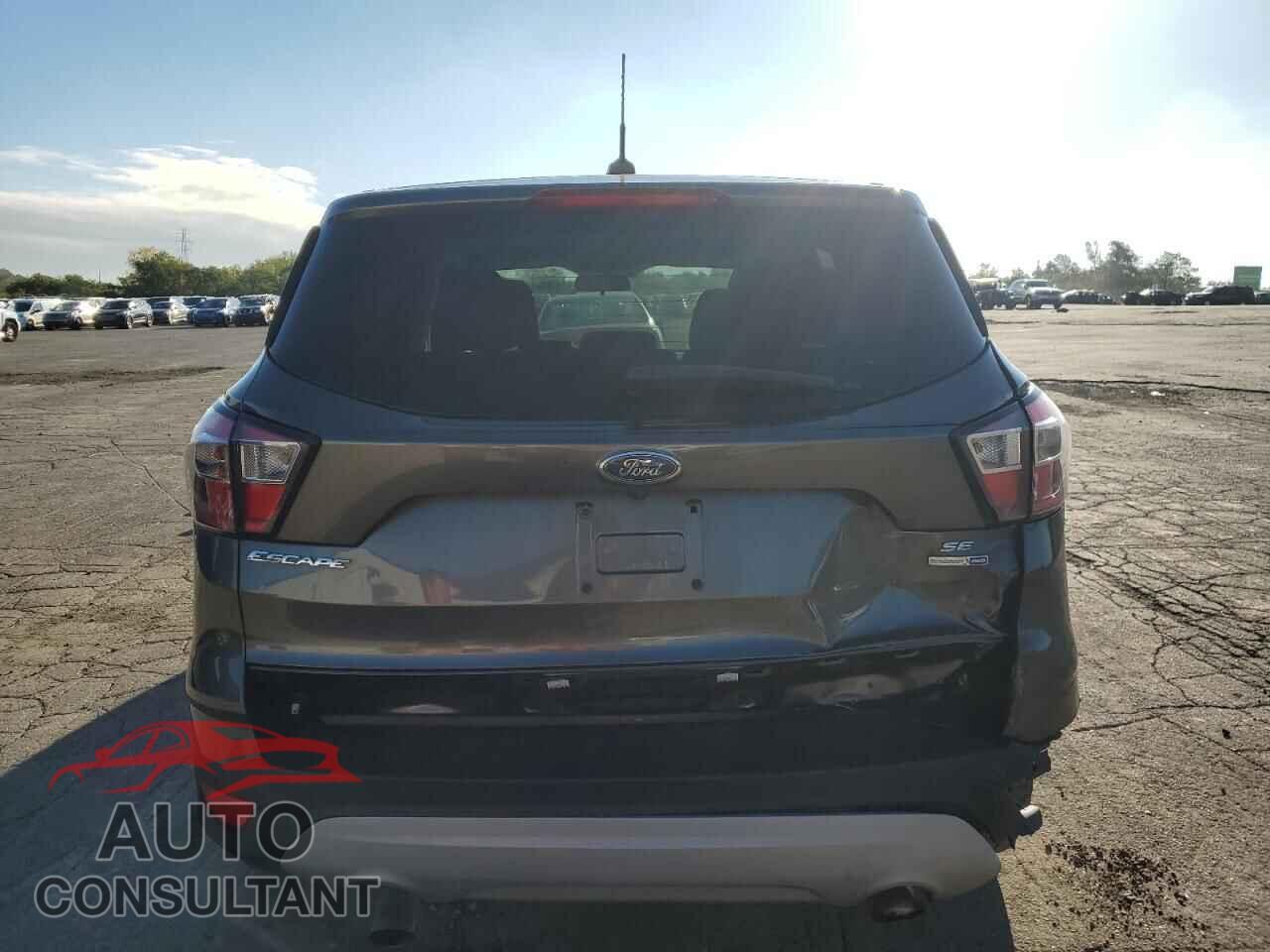 FORD ESCAPE 2017 - 1FMCU9GD6HUC98357