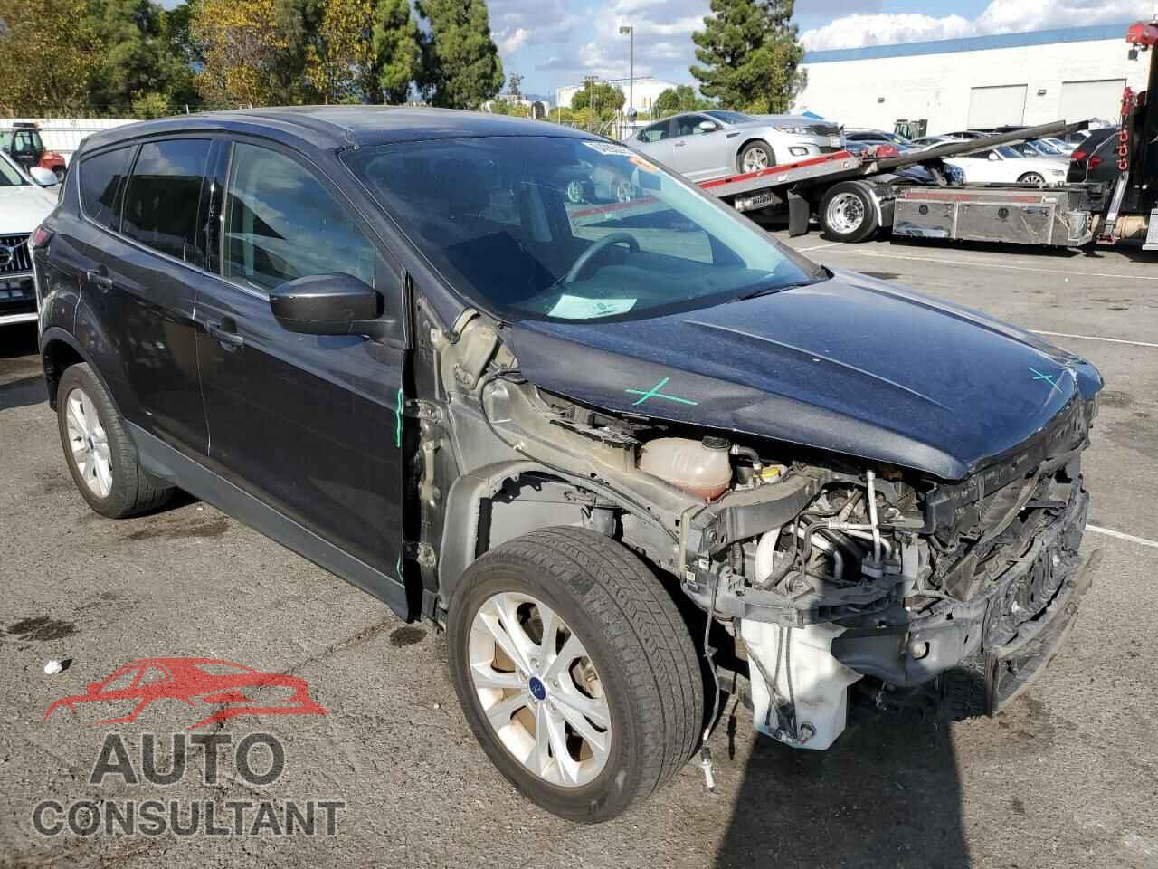 FORD ESCAPE 2017 - 1FMCU0GD2HUB89664