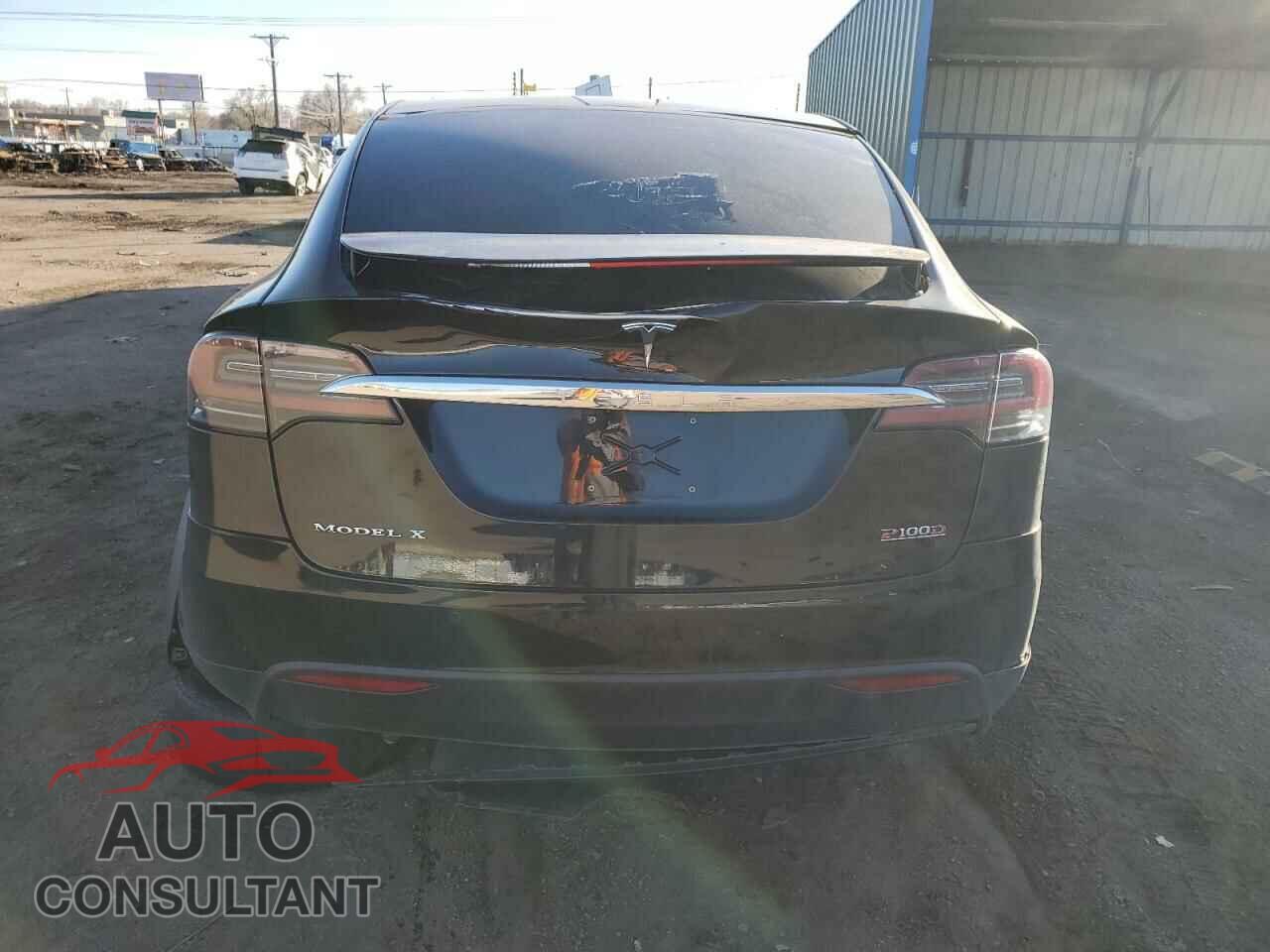 TESLA MODEL X 2018 - 5YJXCBE41JF090713