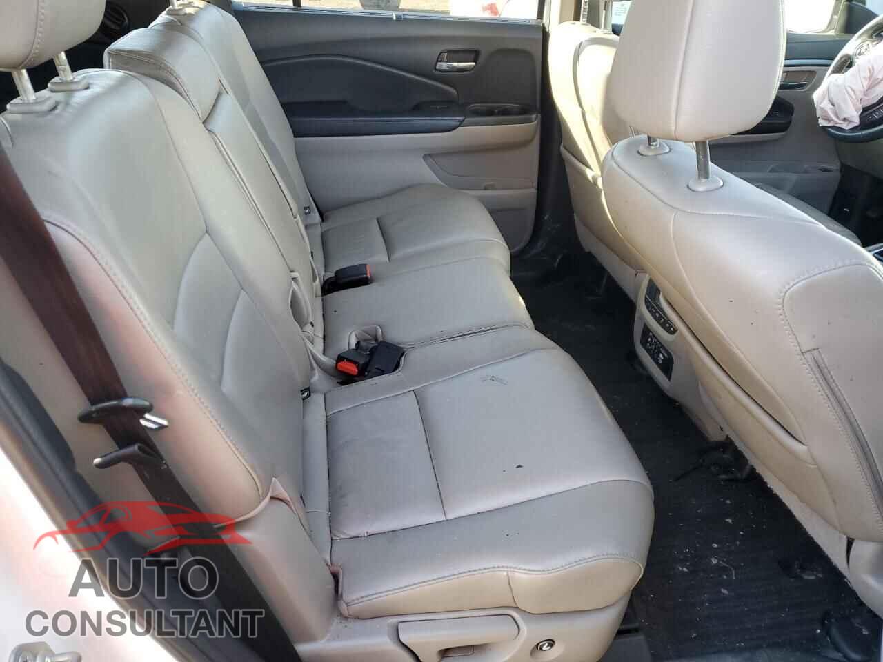 HONDA PILOT 2016 - 5FNYF6H85GB072547