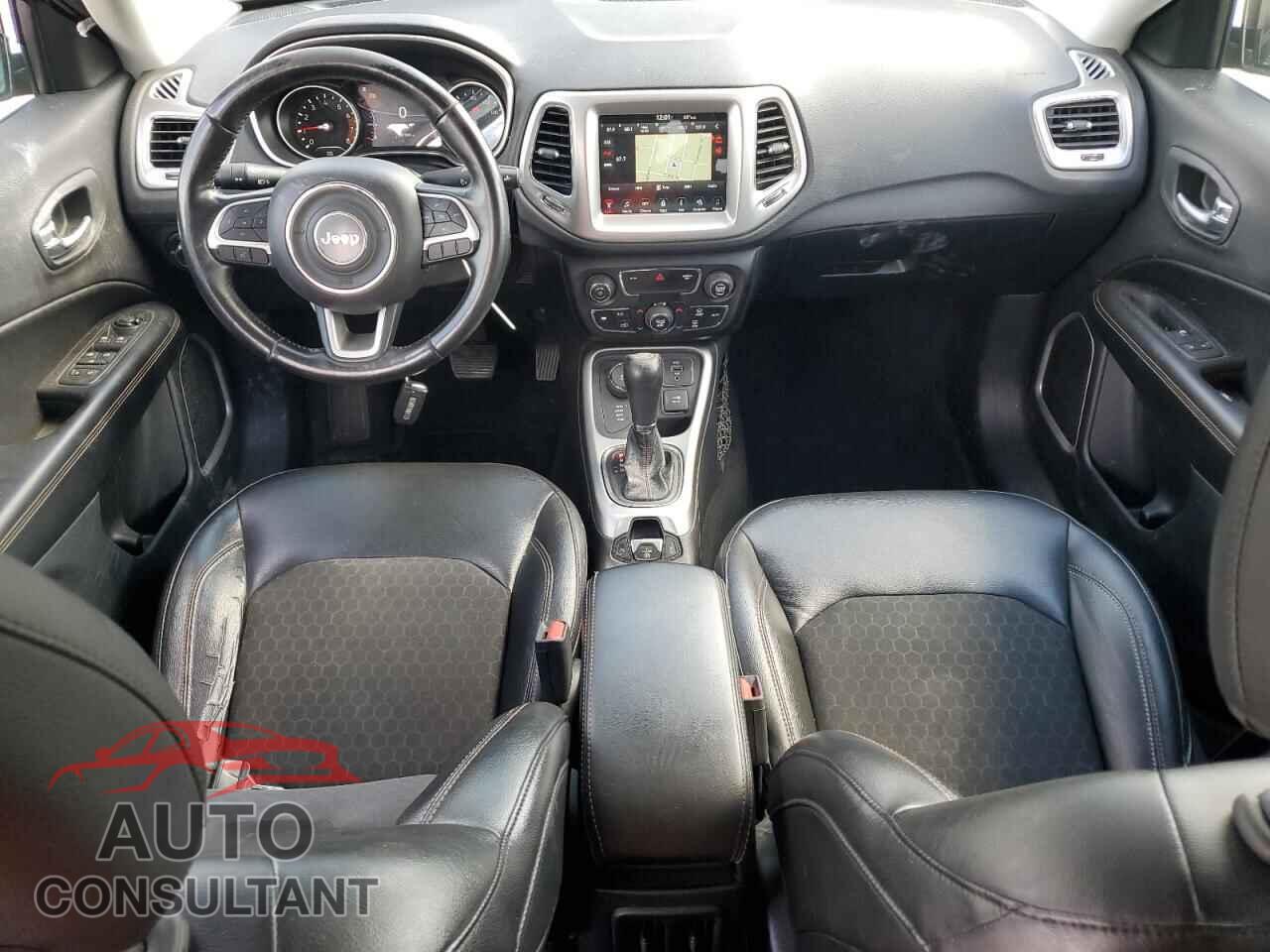 JEEP COMPASS 2018 - 3C4NJDBB4JT154529