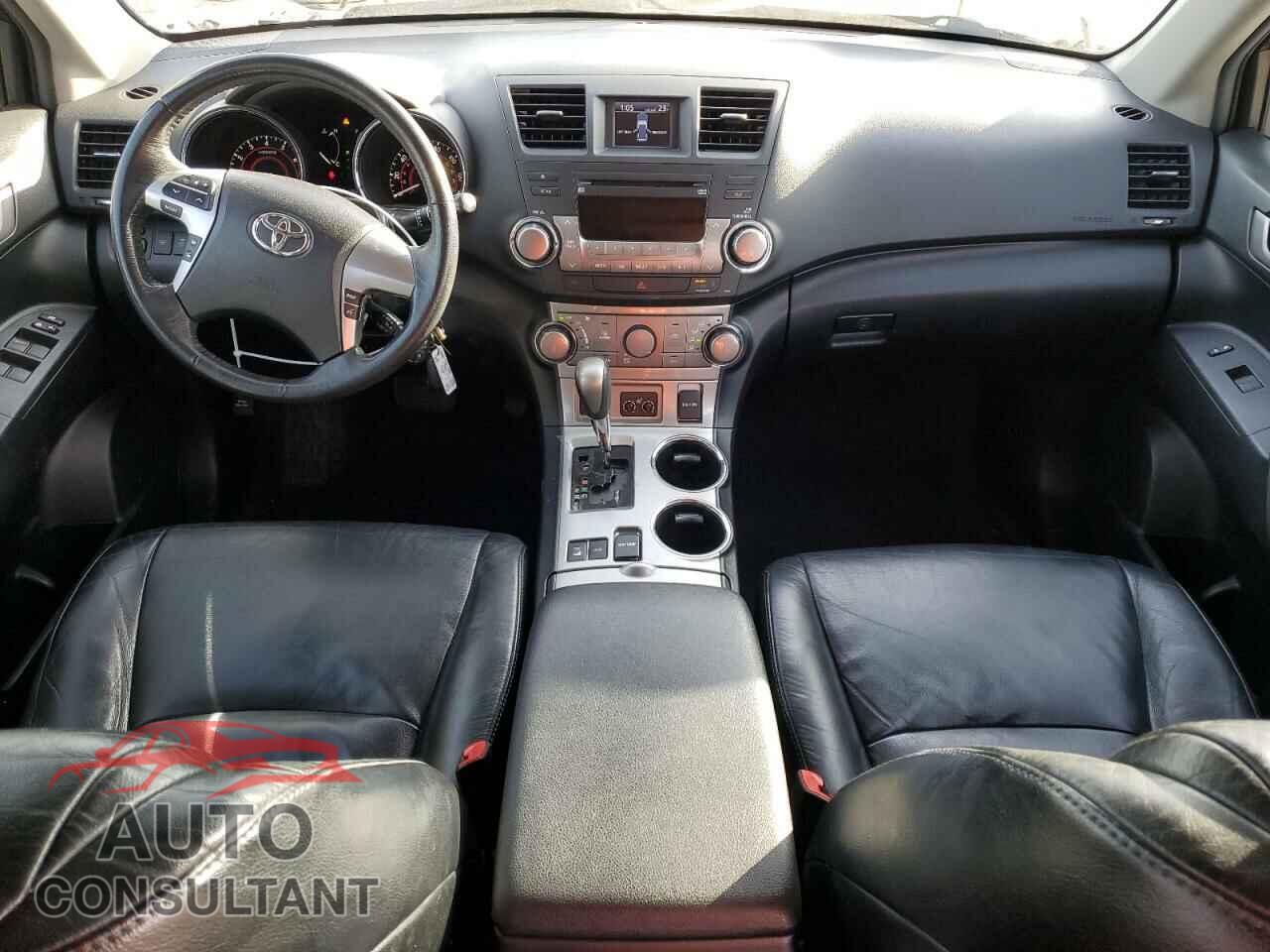 TOYOTA HIGHLANDER 2012 - 5TDBK3EHXCS157913