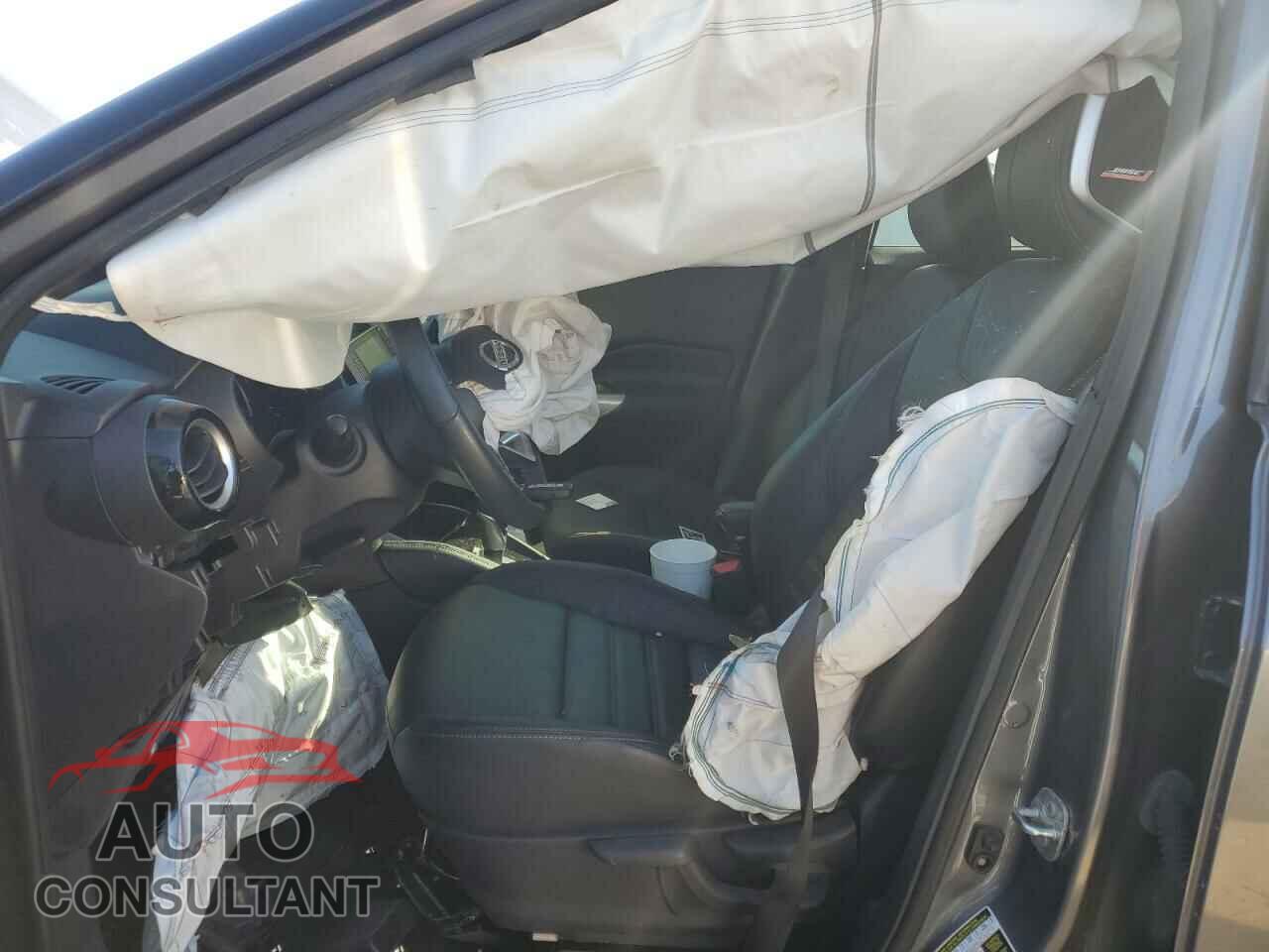 NISSAN KICKS 2020 - 3N1CP5DV1LL483567