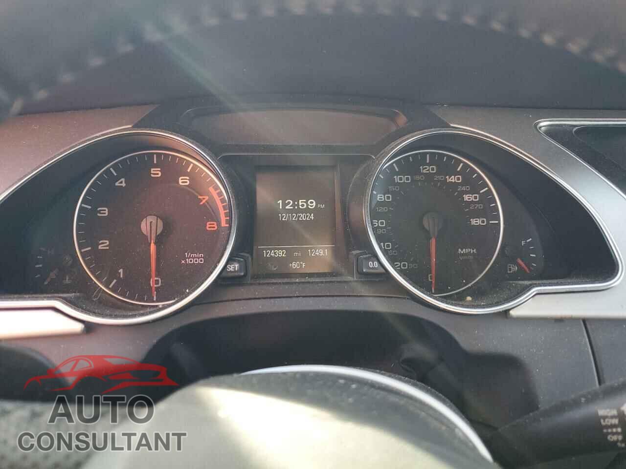 AUDI A5 2012 - WAULFAFH0CN000681