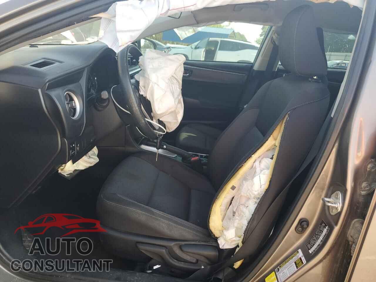 TOYOTA COROLLA 2018 - 5YFBURHE1JP778350