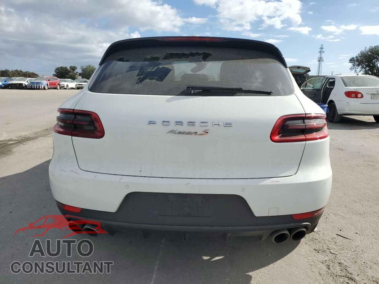 PORSCHE MACAN 2015 - WP1AB2A57FLB67790