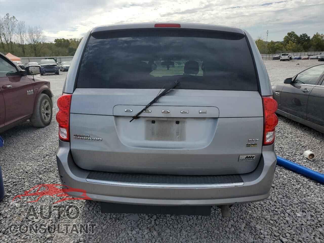 DODGE CARAVAN 2018 - 2C4RDGCG2JR266527