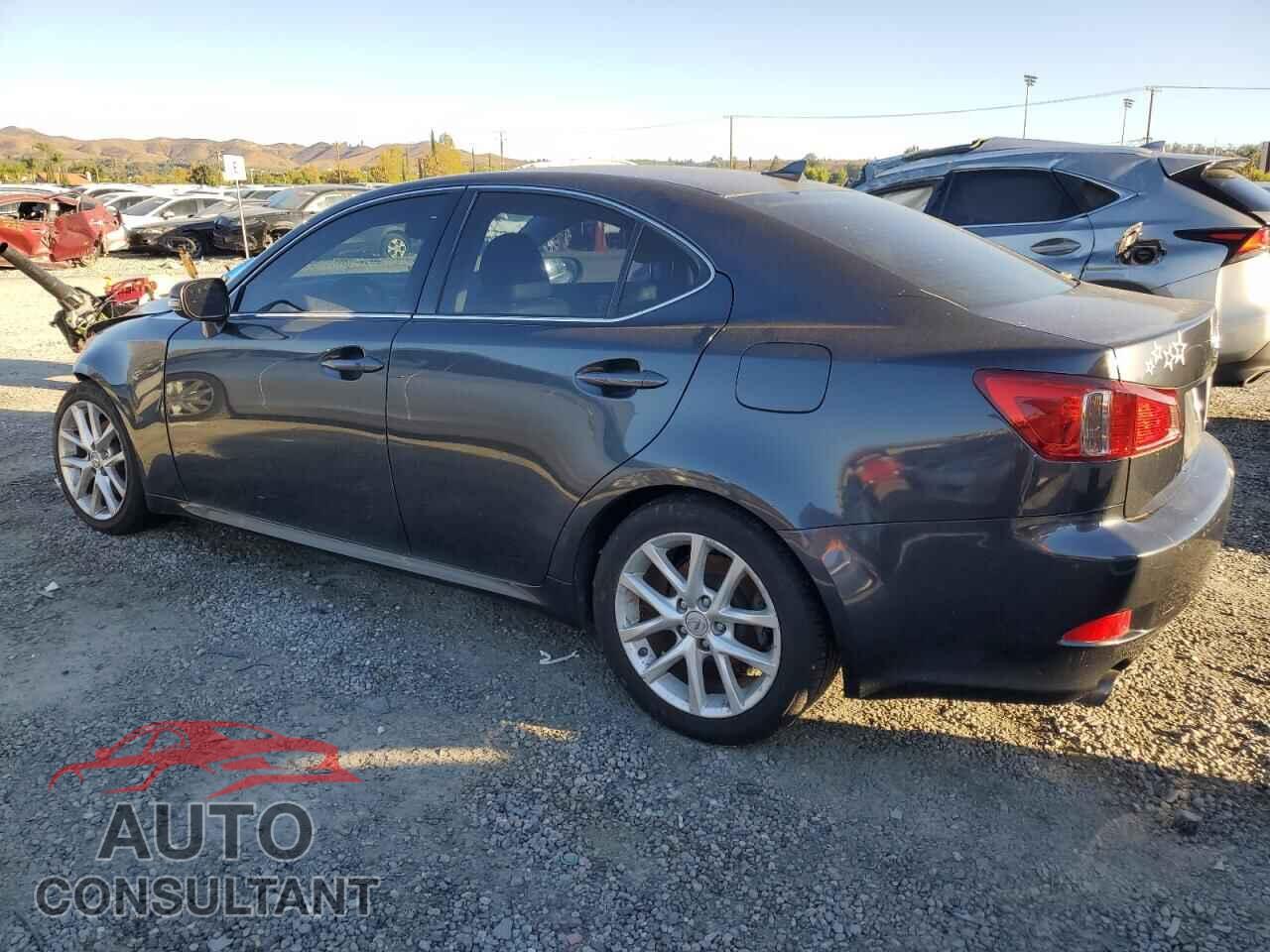 LEXUS IS 2011 - JTHBF5C27B5155022