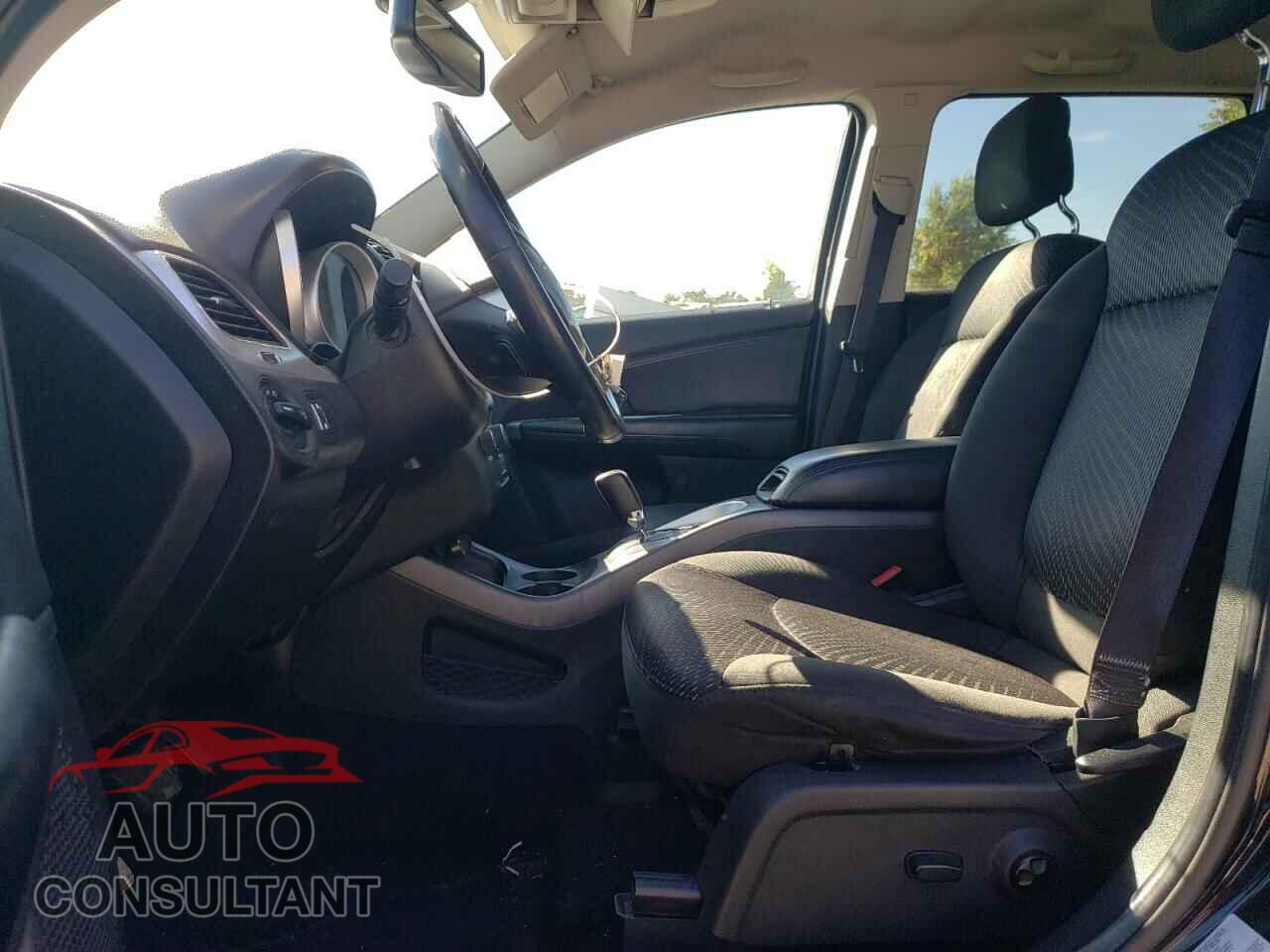 DODGE JOURNEY 2015 - 3C4PDCCG9FT711639