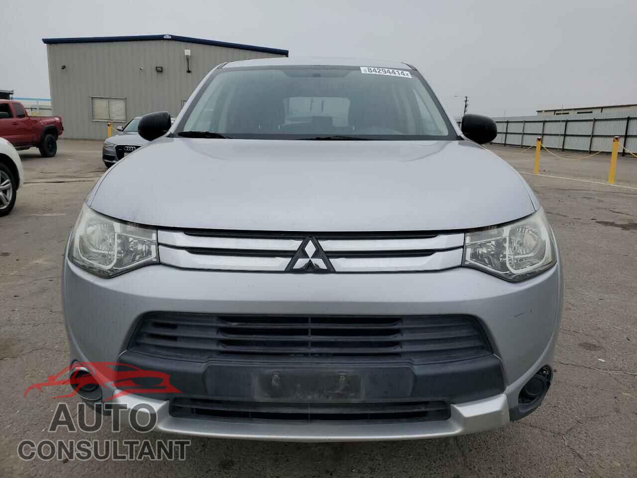 MITSUBISHI OUTLANDER 2015 - JA4AD2A30FZ011480