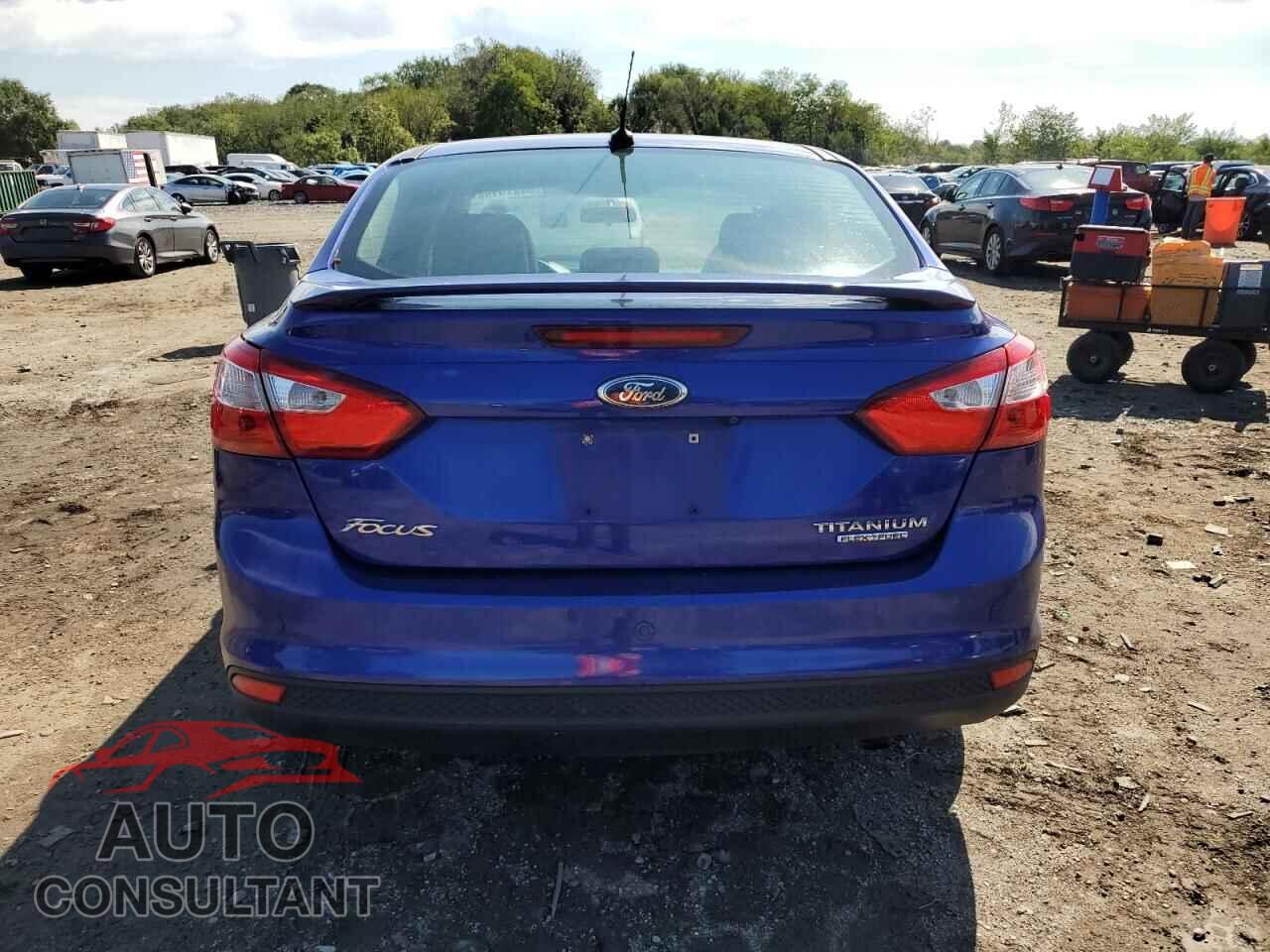 FORD FOCUS 2013 - 1FADP3J21DL255104
