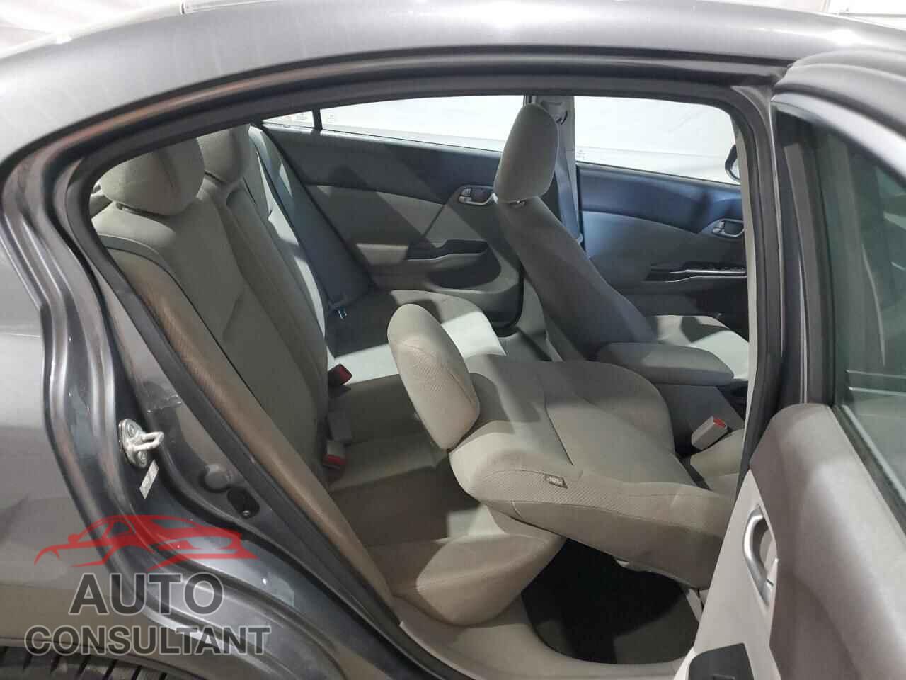 HONDA CIVIC 2012 - 2HGFB2F82CH318524