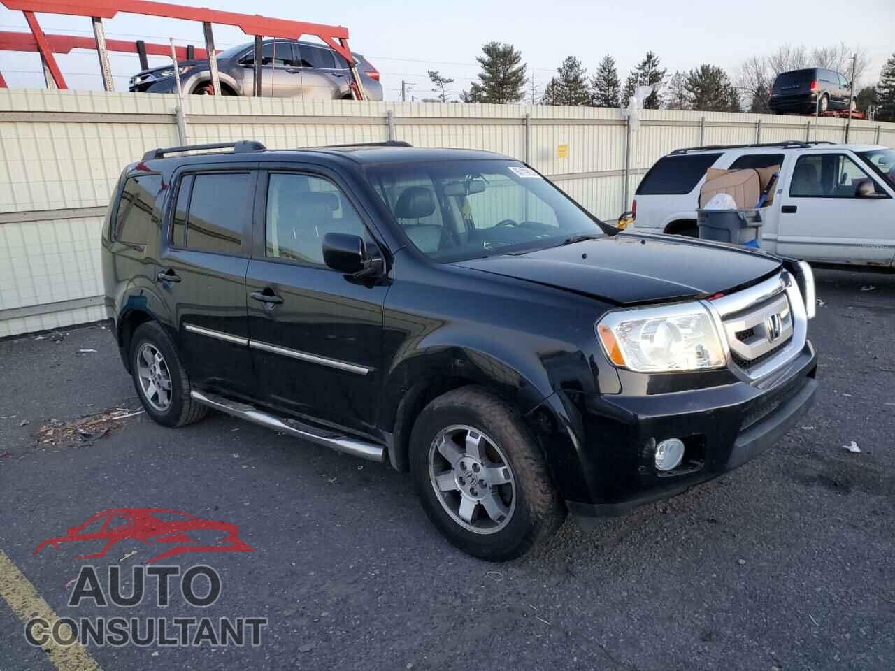 HONDA PILOT 2010 - 5FNYF4H83AB027165