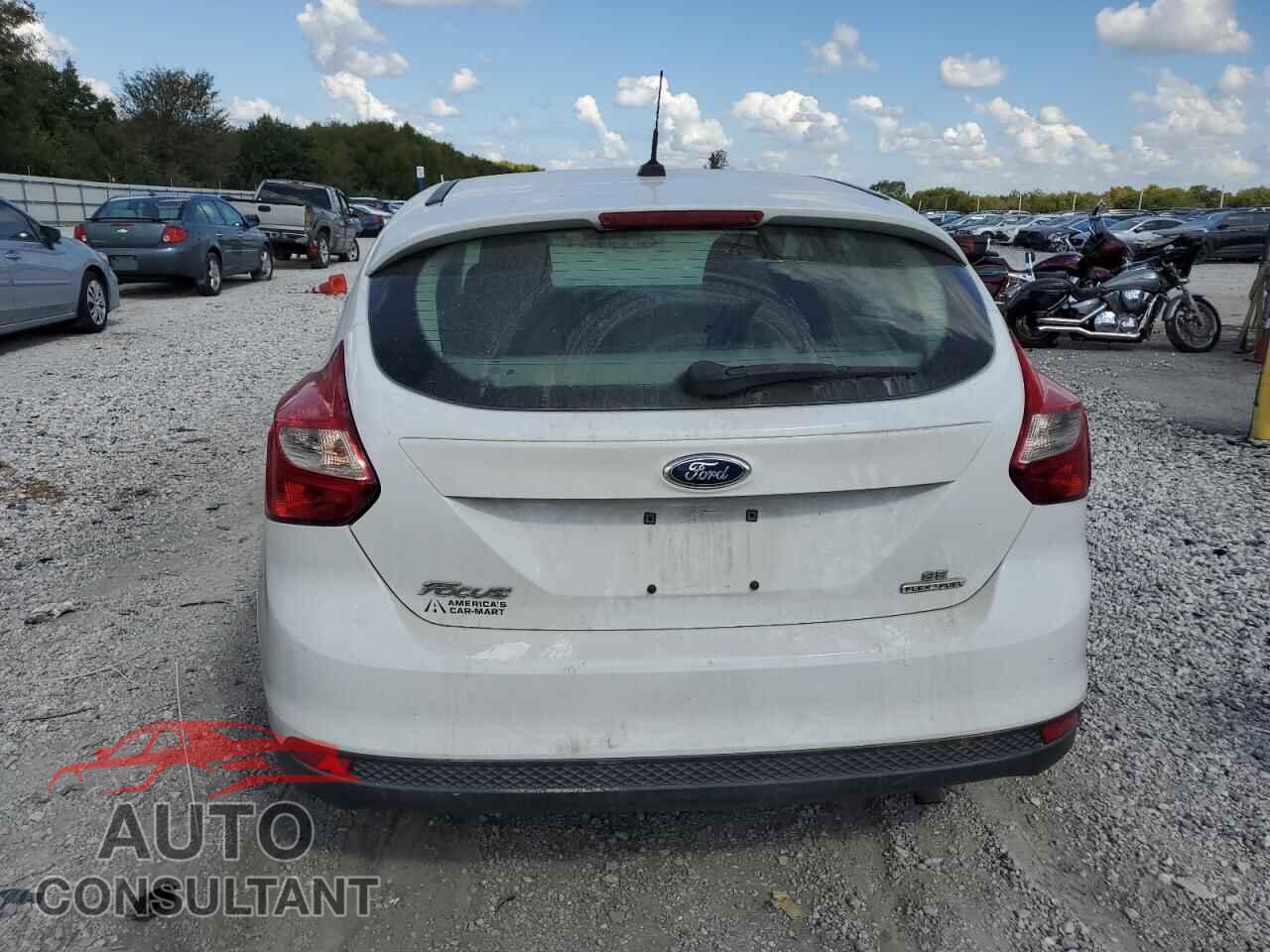 FORD FOCUS 2014 - 1FADP3K23EL259171