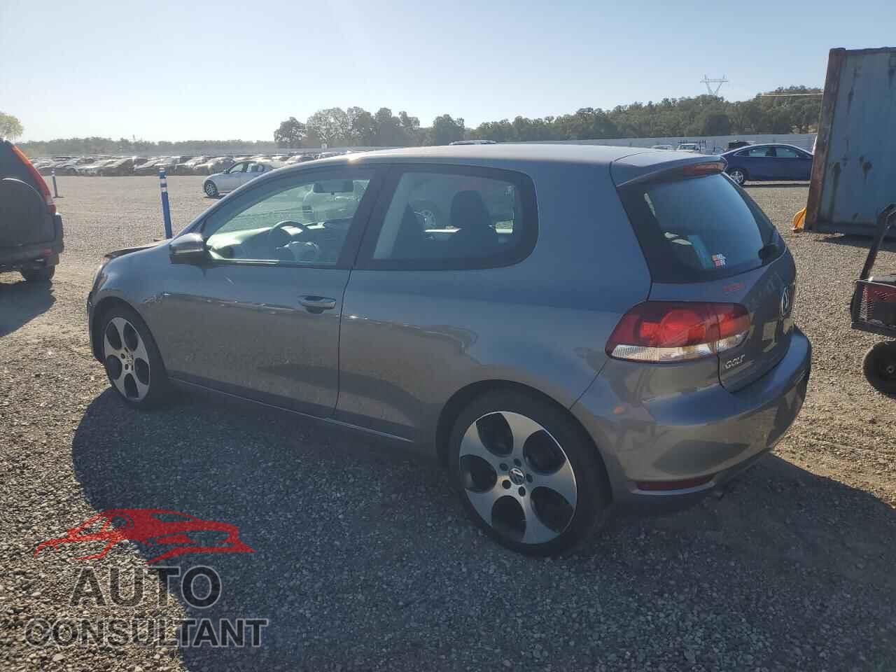 VOLKSWAGEN GOLF 2013 - WVWBB7AJ5DW093877