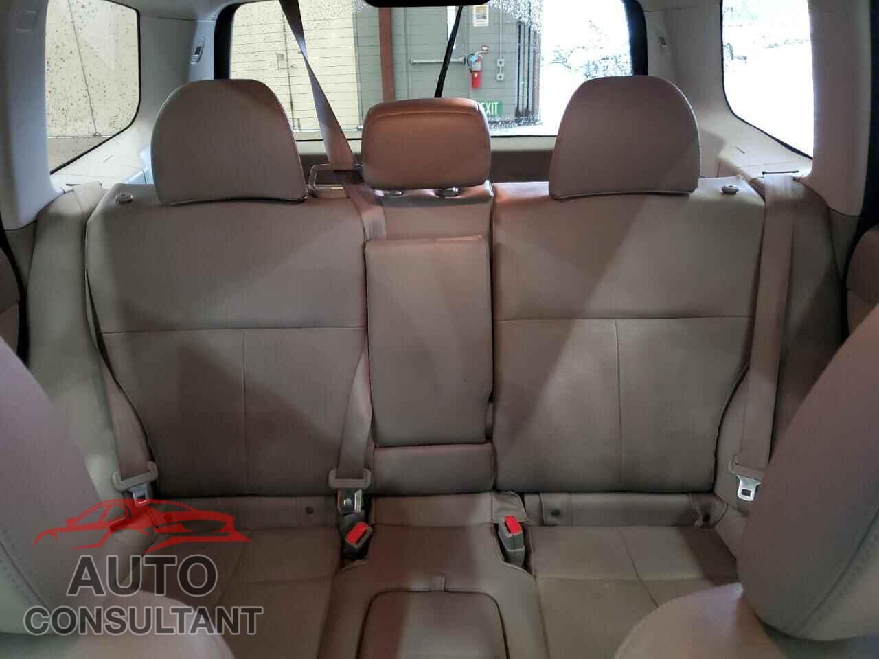 SUBARU FORESTER 2013 - JF2SHAECXDH405348