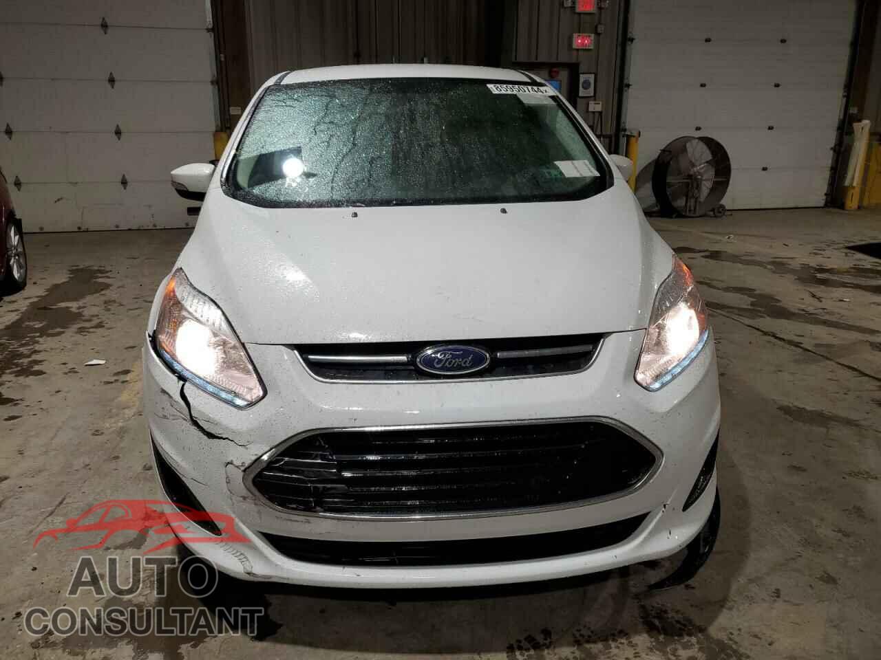 FORD CMAX 2018 - 1FADP5AU8JL100820