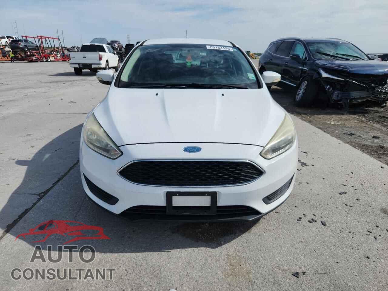 FORD FOCUS 2015 - 1FADP3K29FL288935