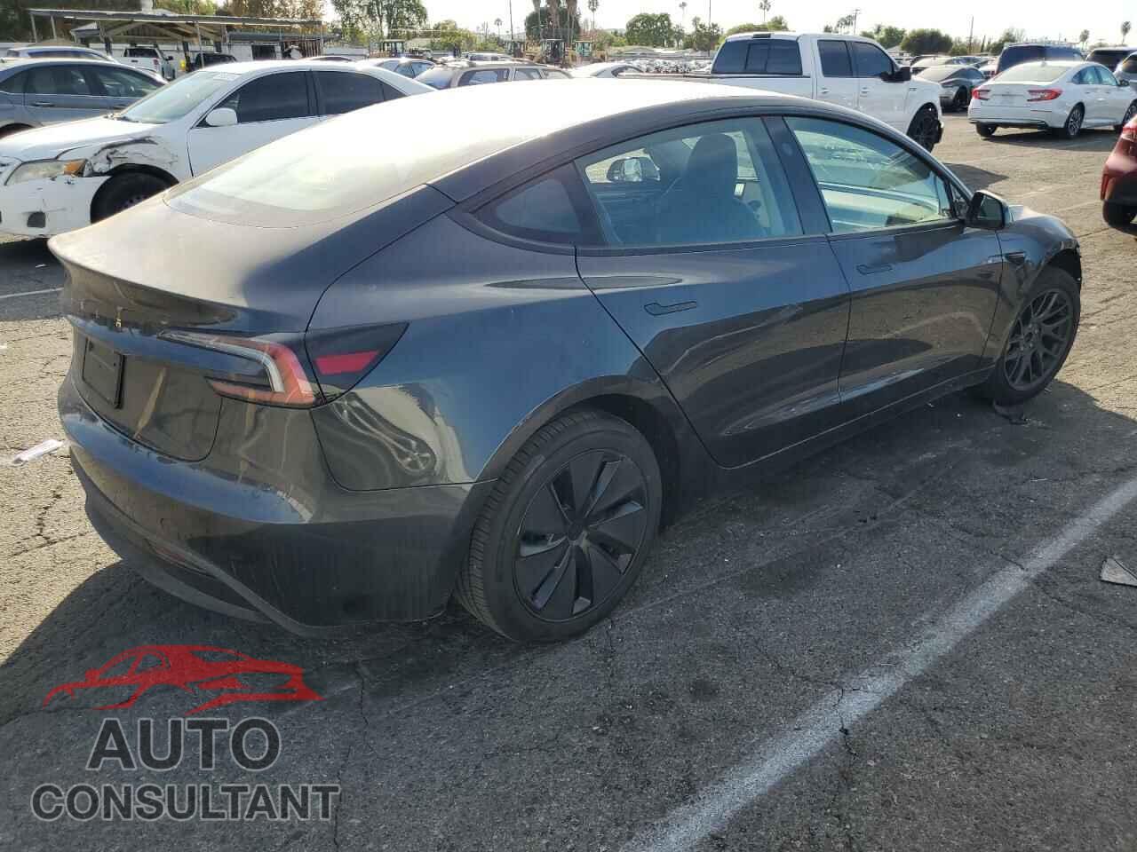 TESLA MODEL 3 2024 - 5YJ3E1EA8RF744353